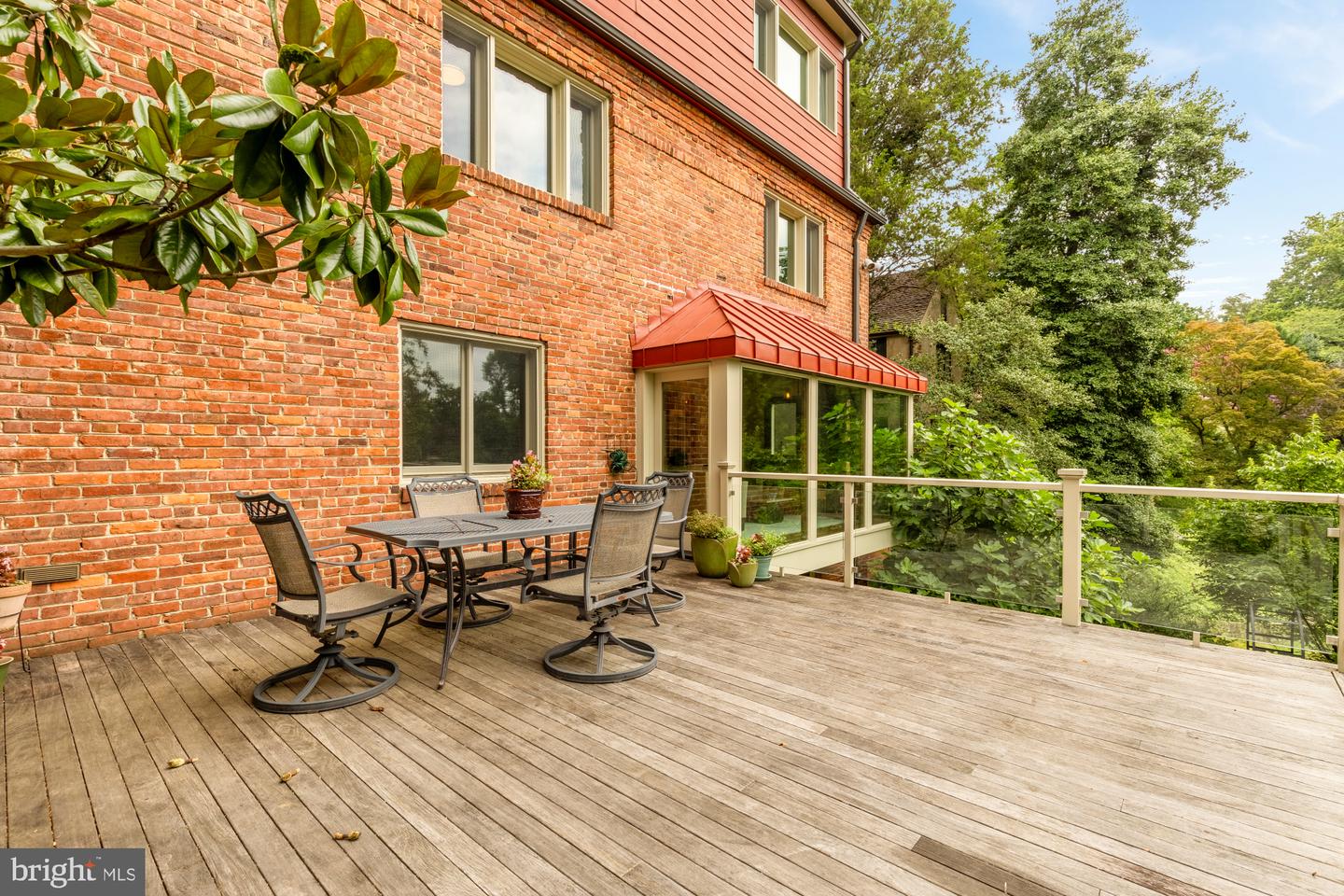 3111 CHAIN BRIDGE RD NW