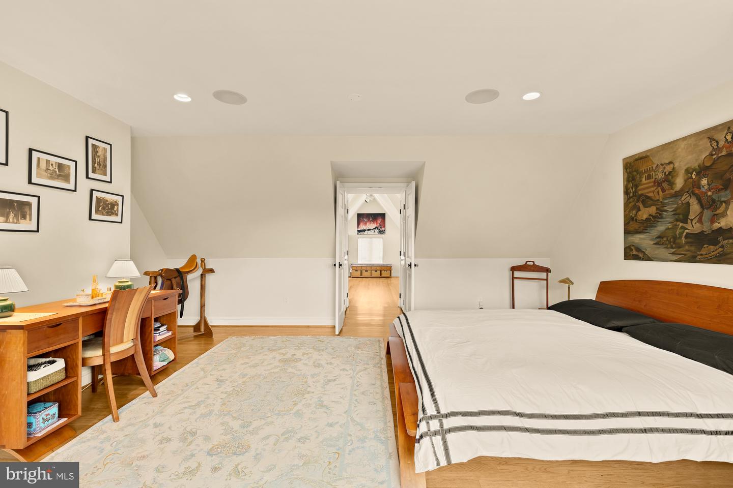 3111 CHAIN BRIDGE RD NW