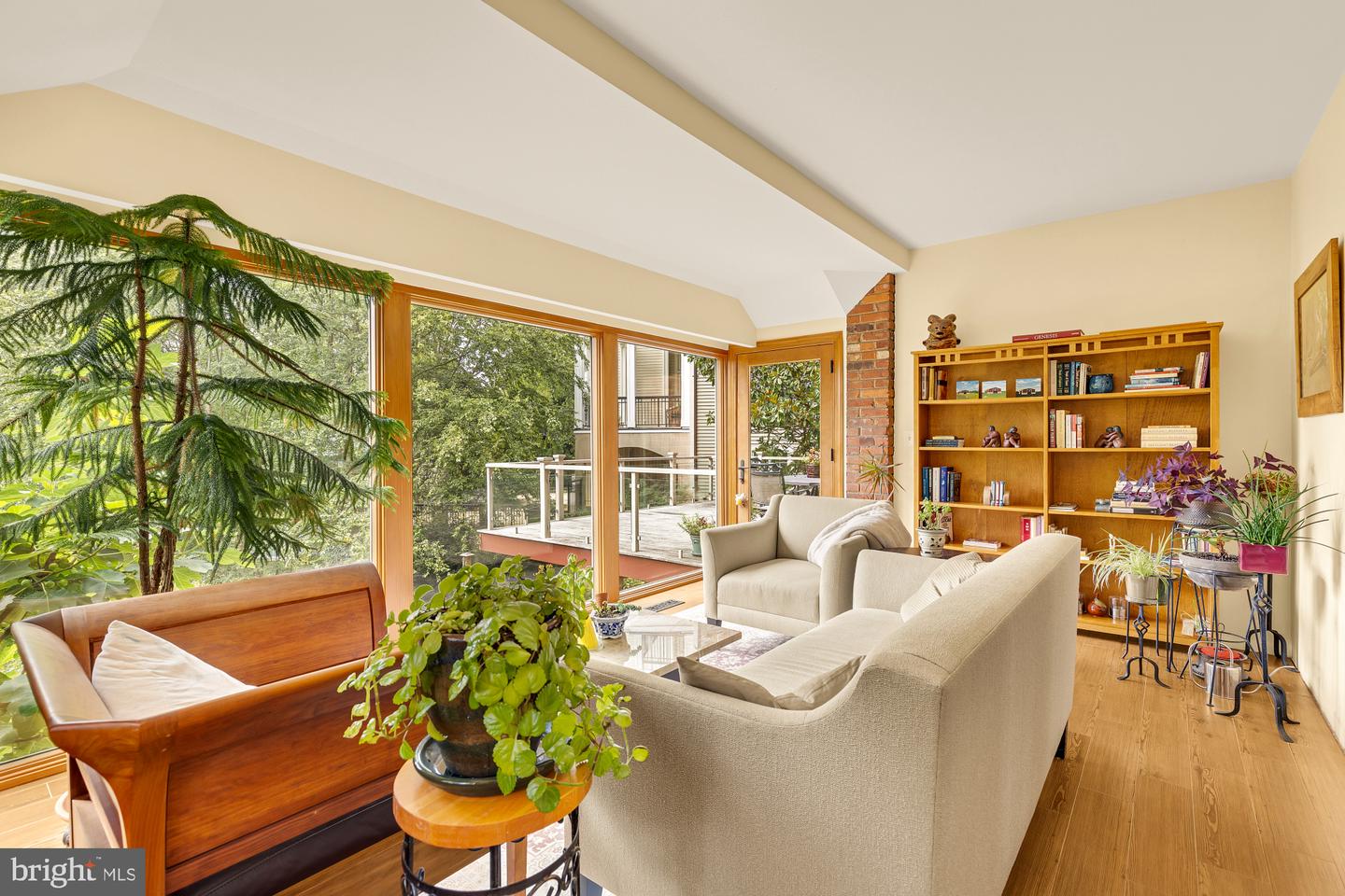 3111 CHAIN BRIDGE RD NW