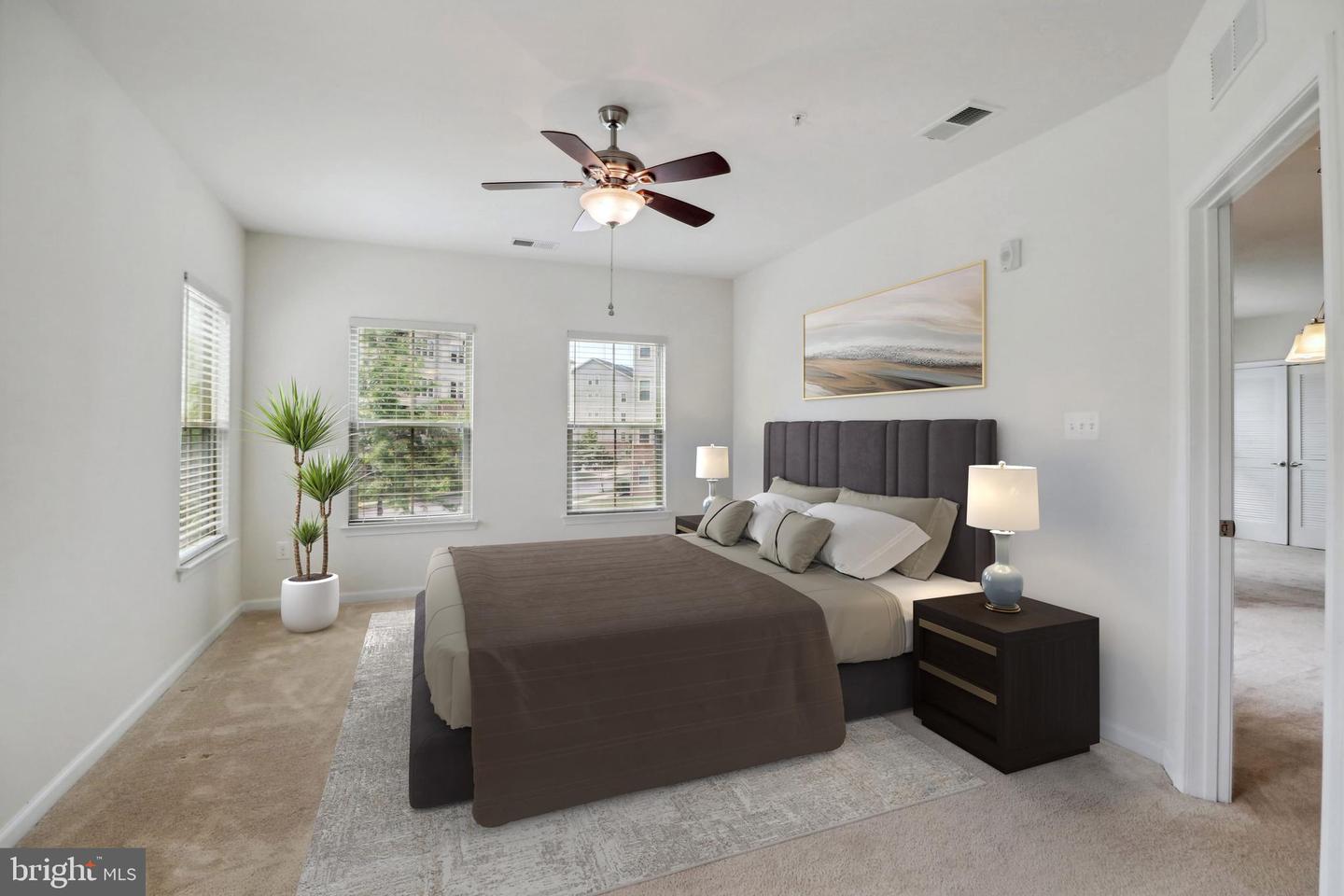 6490 Calverton Dr #204