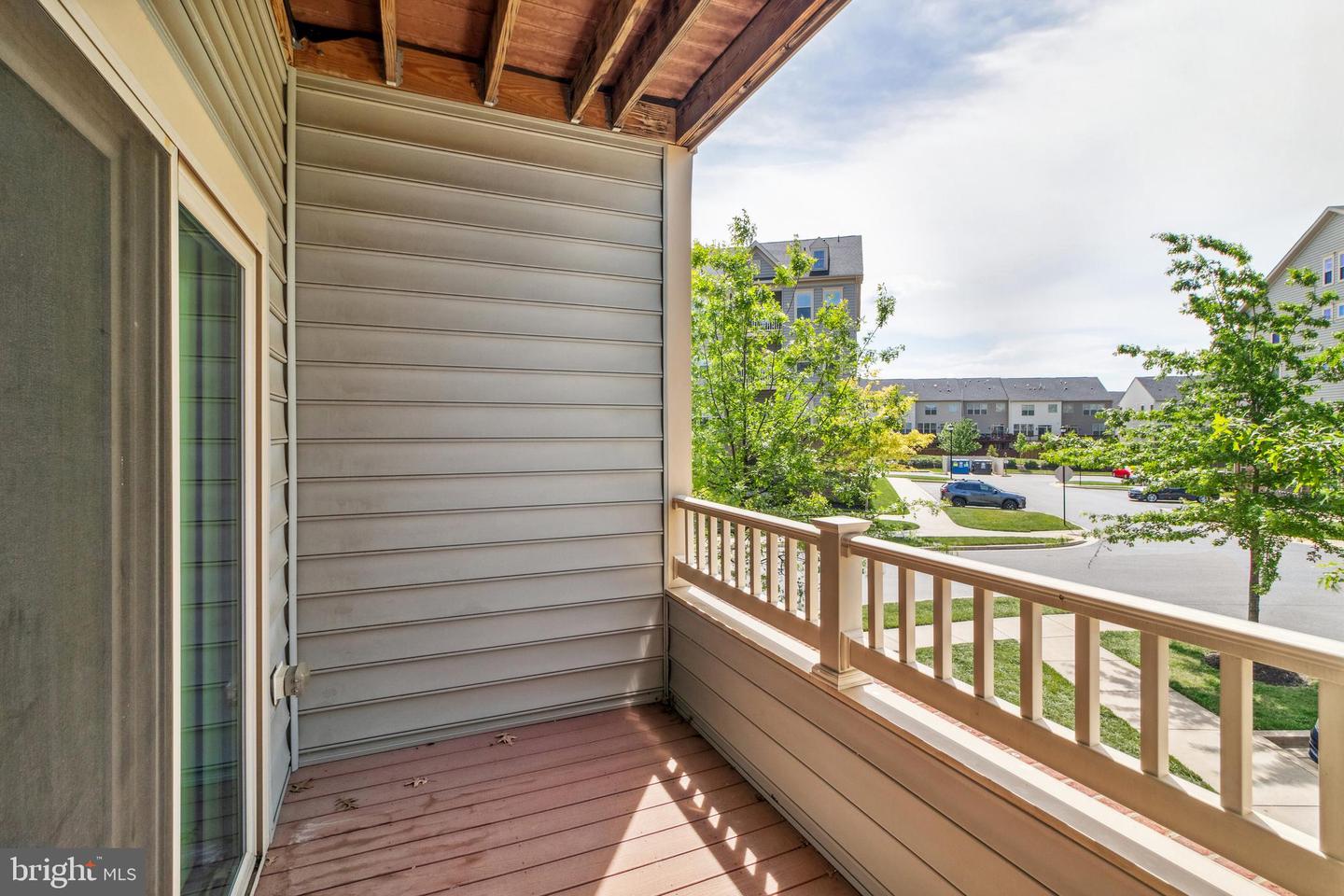 6490 Calverton Dr #204