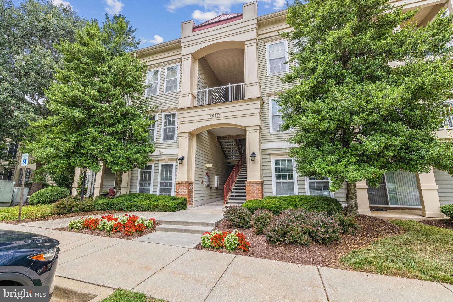 18711 Sparkling Water Dr #10-E