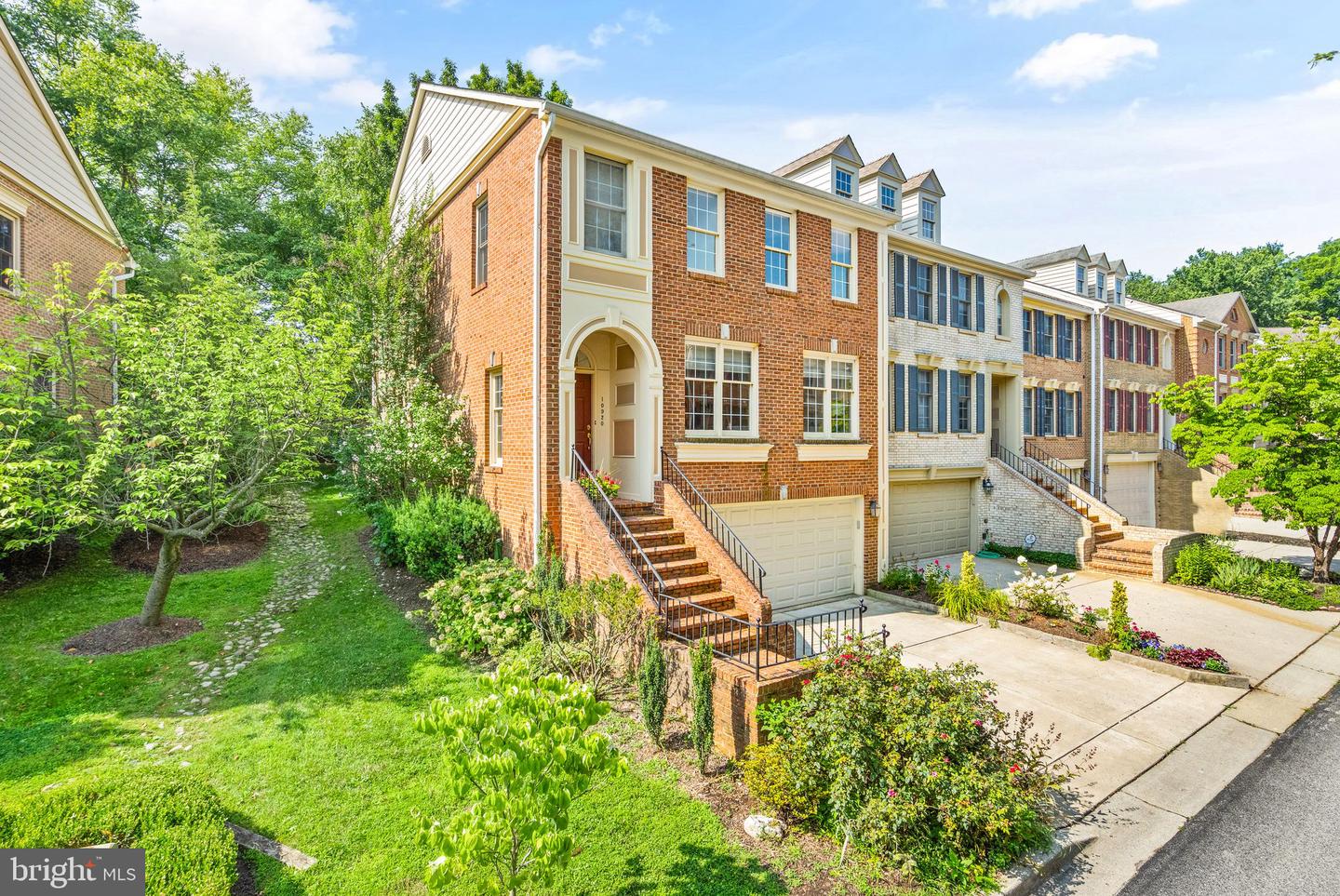 10920 Bloomingdale Dr