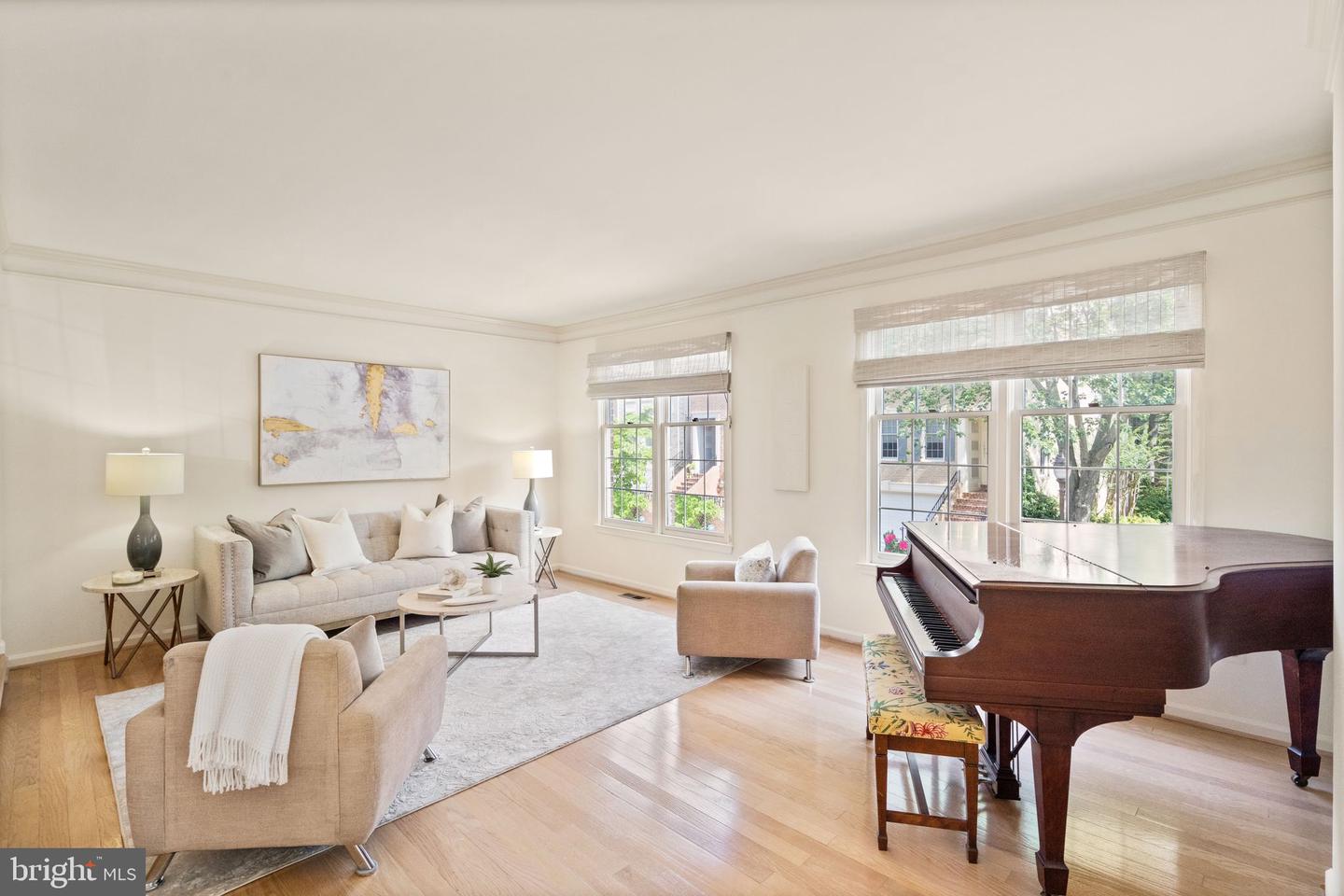 10920 Bloomingdale Dr