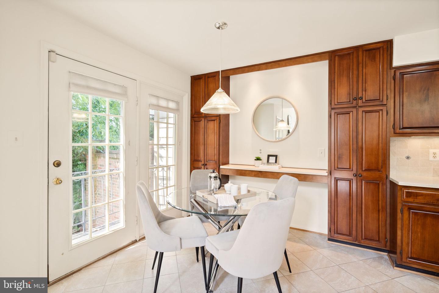 10920 Bloomingdale Dr