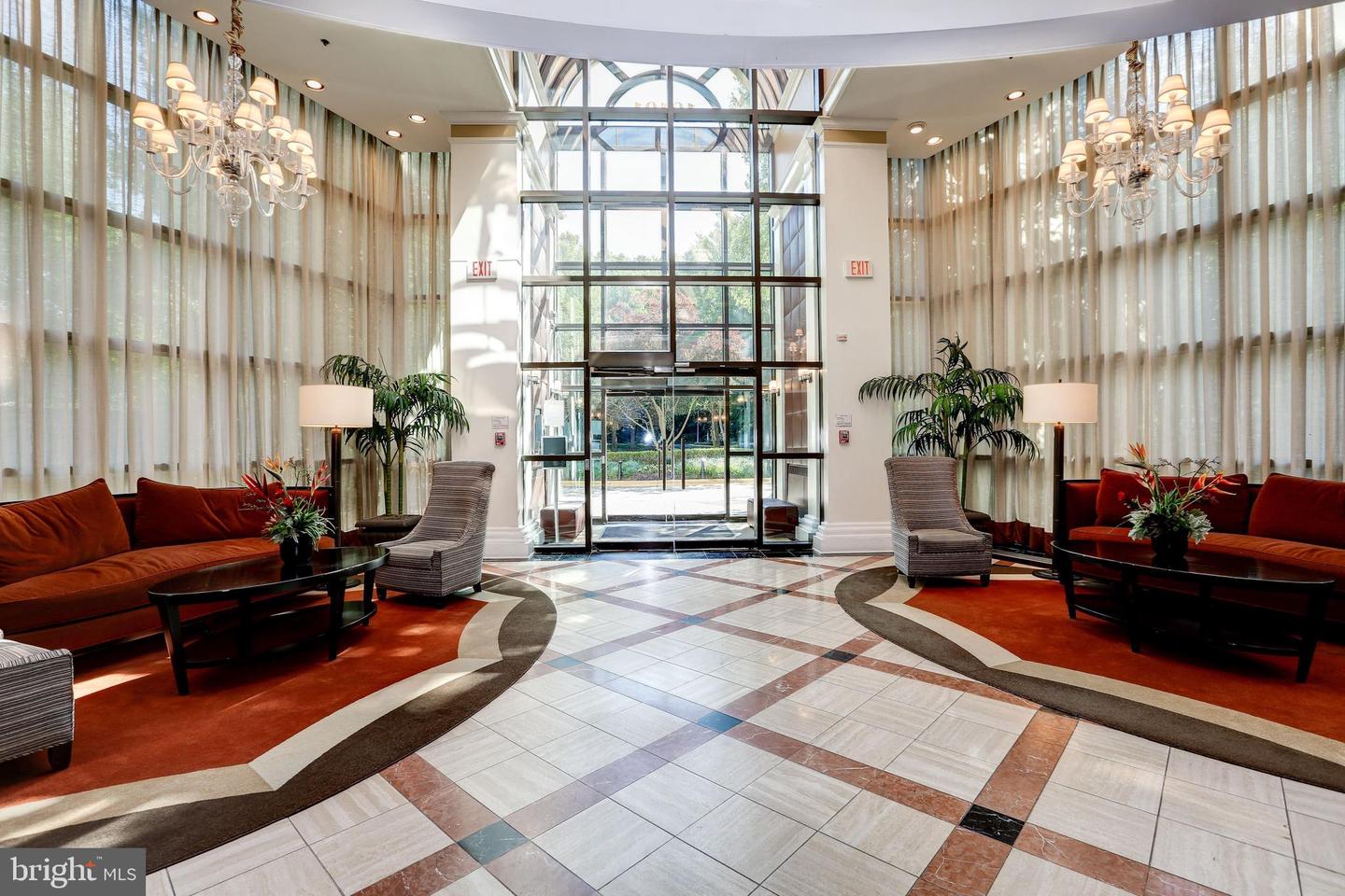 10101 Grosvenor Pl #715