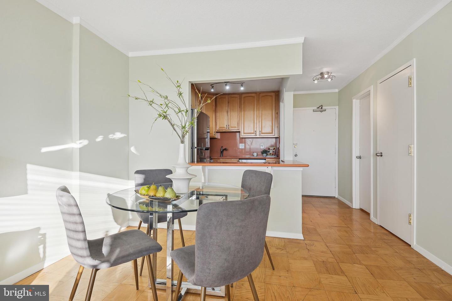 4515 Willard Ave #2417s