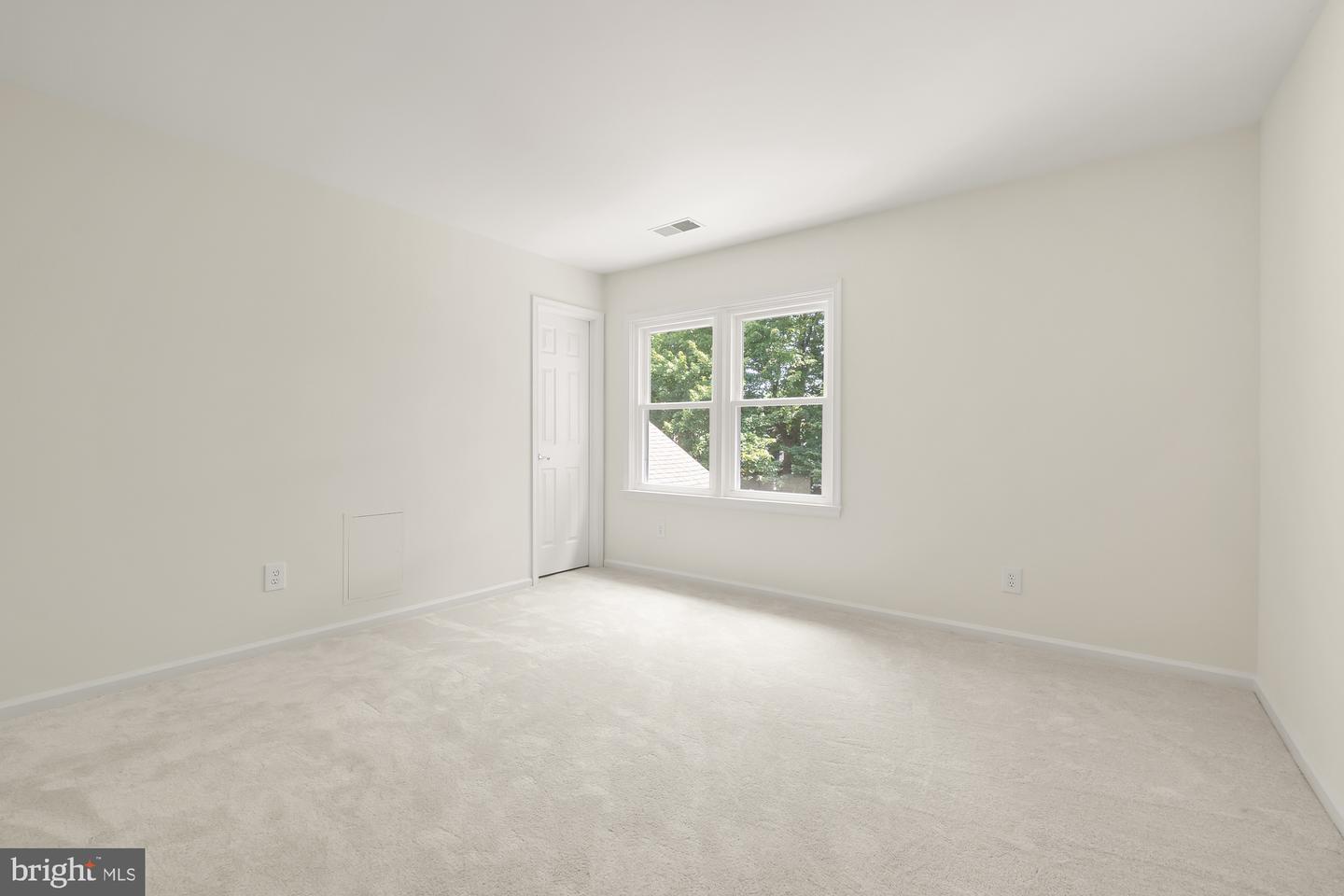 8909 Bells Mill Rd