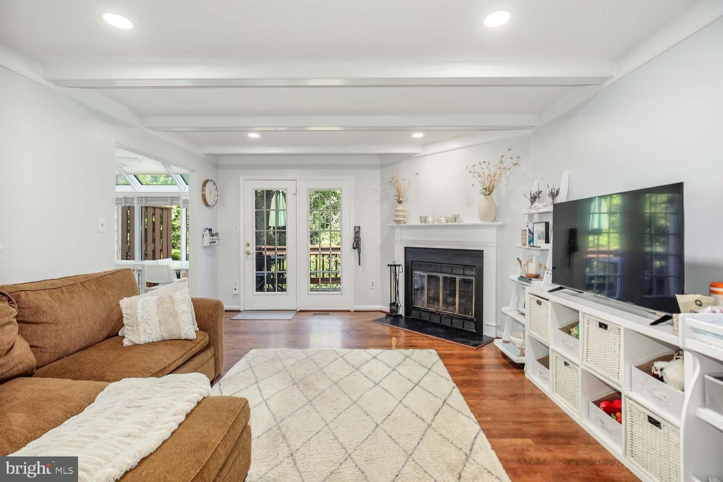 10820 Brewer House Rd