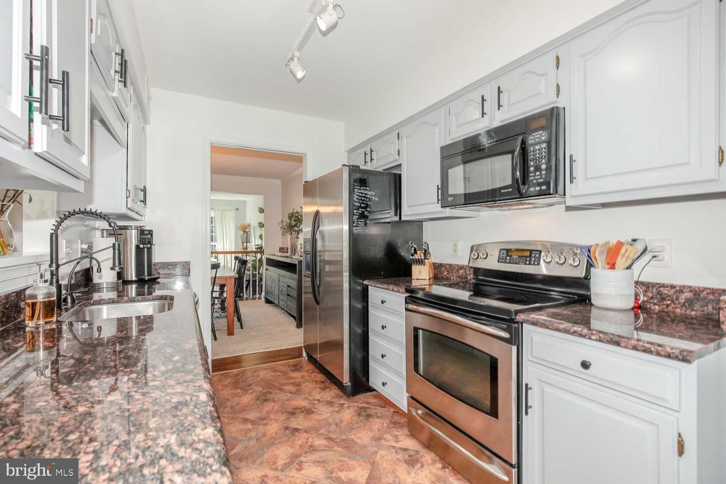 10820 Brewer House Rd