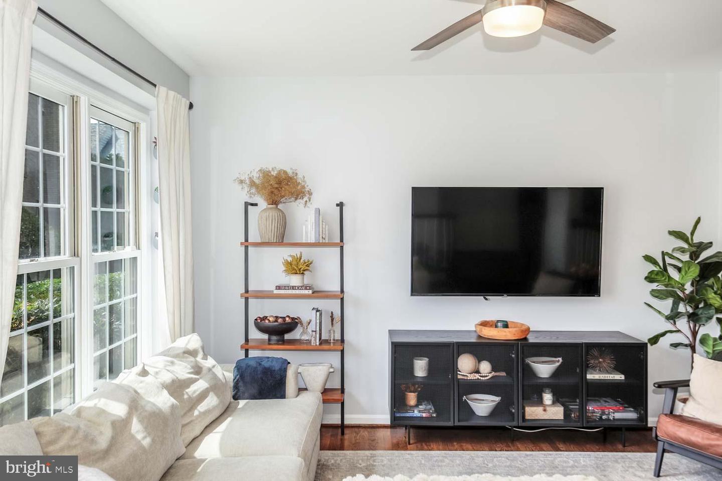 10820 Brewer House Rd