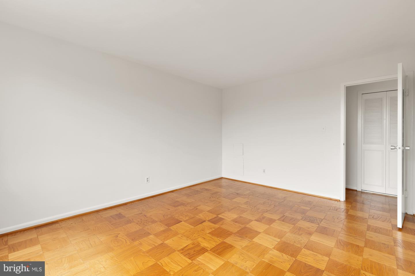 4977 Battery Ln #1-616