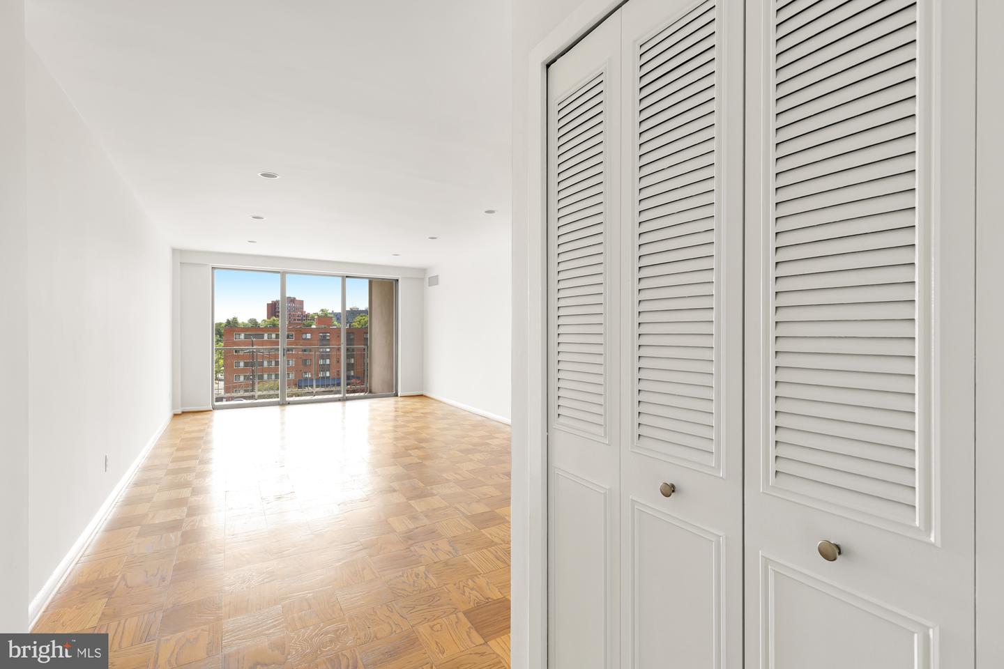 4977 Battery Ln #1-616