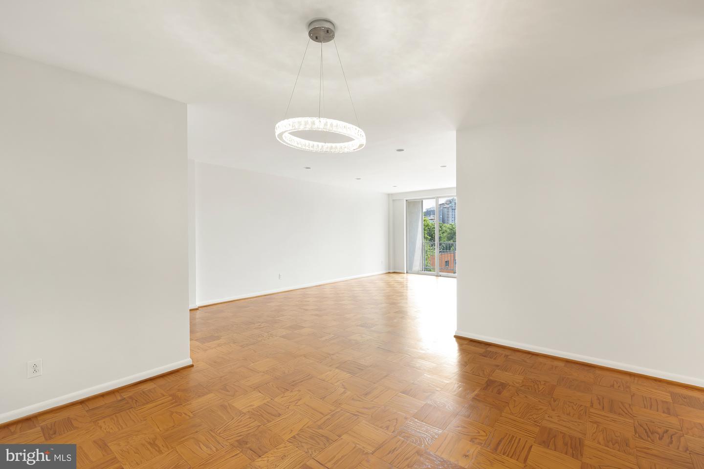 4977 Battery Ln #1-616