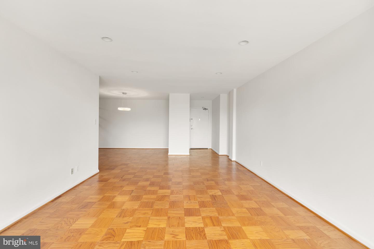 4977 Battery Ln #1-616