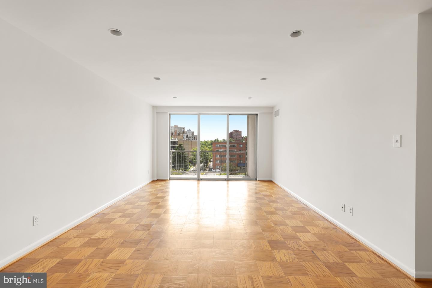 4977 Battery Ln #1-616