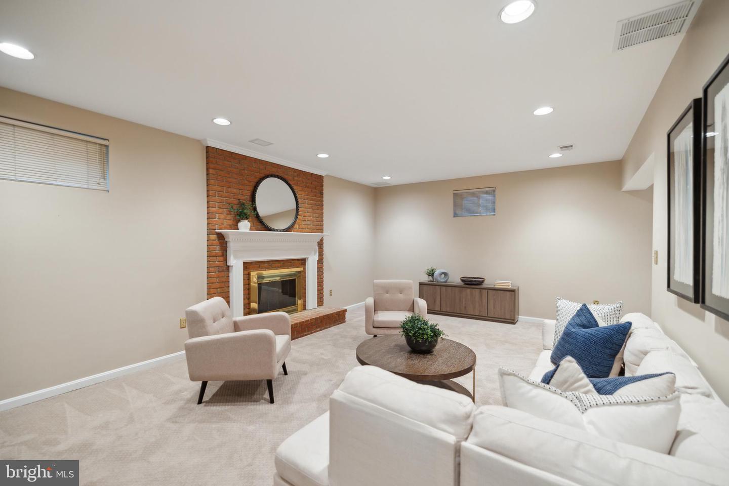 10720 Stapleford Hall Dr