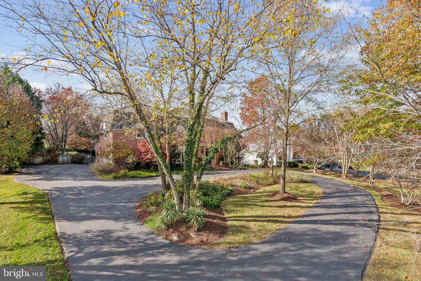 10720 Stapleford Hall Dr