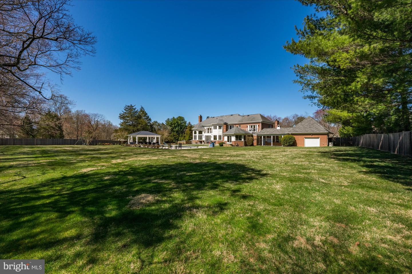8920 Saunders Ln