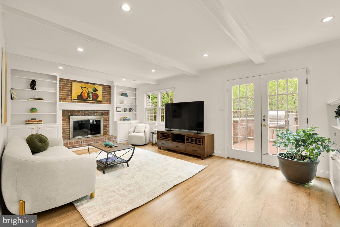 5963 Ranleigh Manor Dr