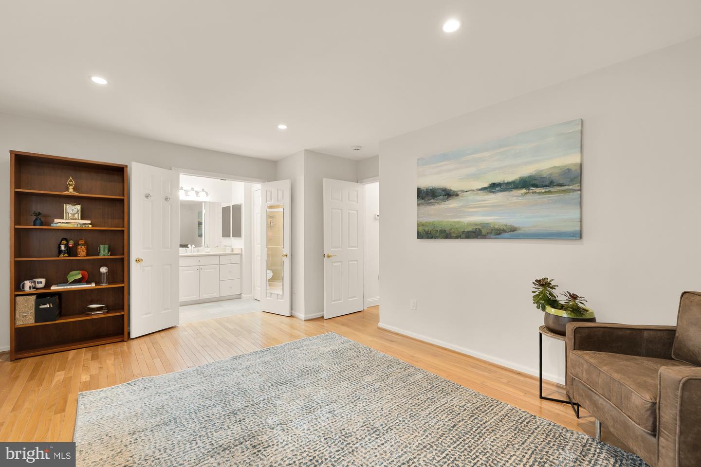 5963 Ranleigh Manor Dr
