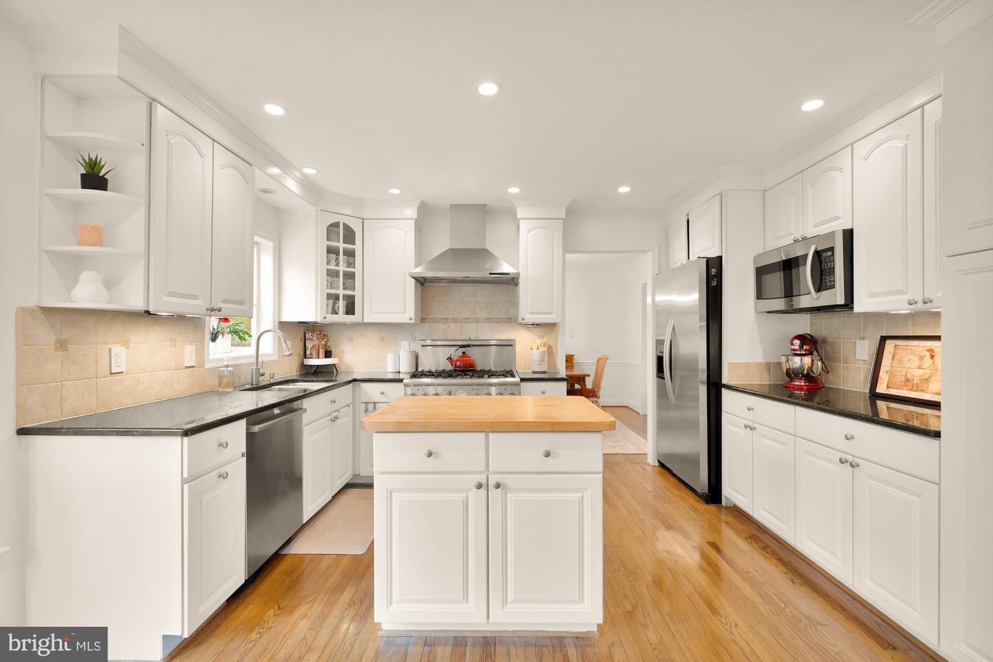 5963 Ranleigh Manor Dr