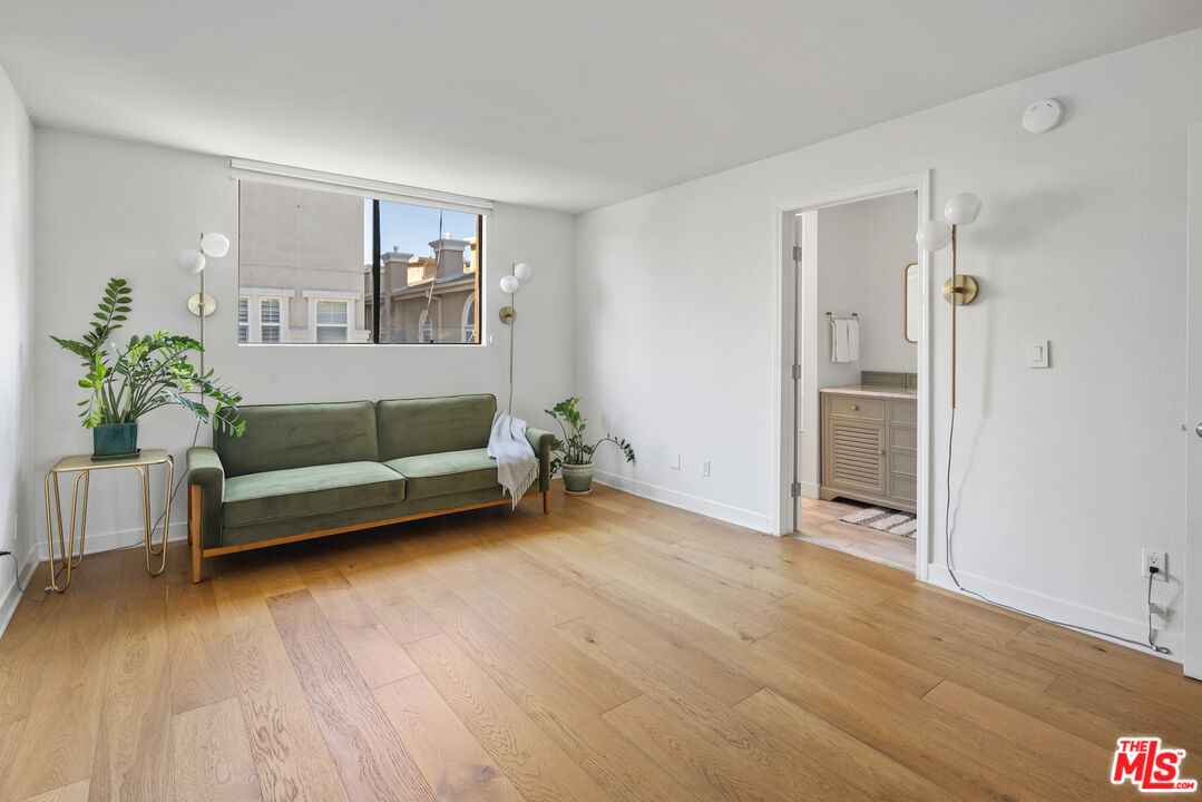 11656 Nebraska Ave Unit: 6