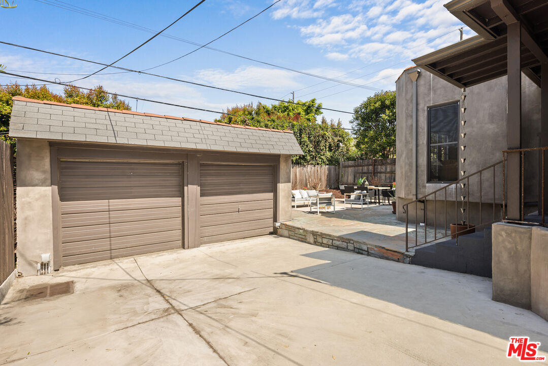 1307 Hauser Blvd