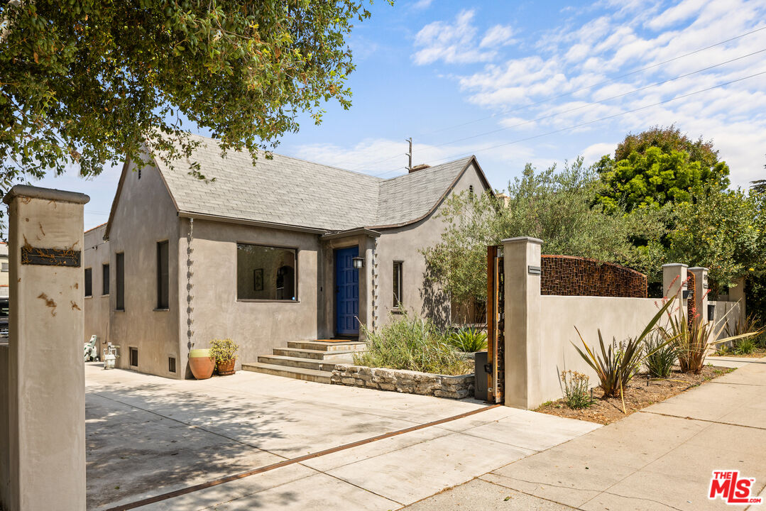 1307 Hauser Blvd