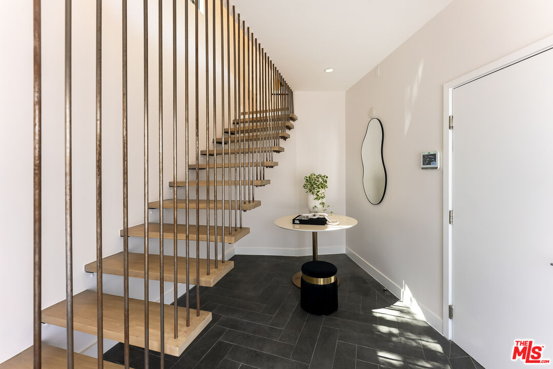 7242 Woodrow Wilson Dr