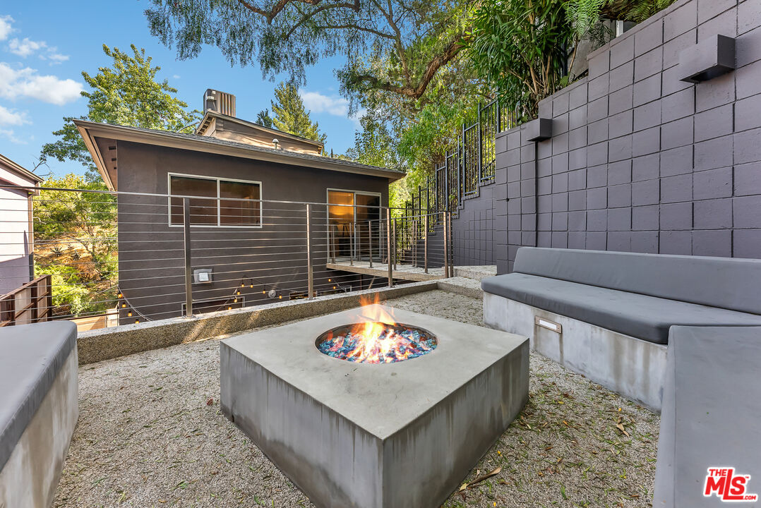 7242 Woodrow Wilson Dr