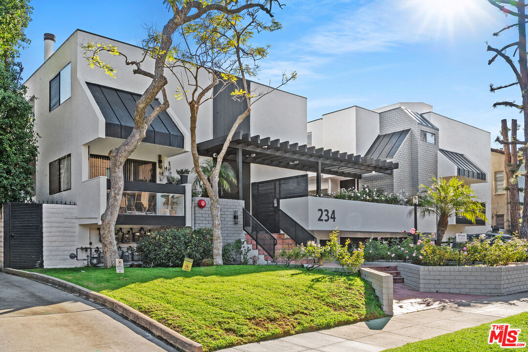 234 S Tower Dr Unit: 2