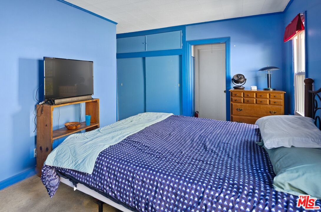 6501 Commodore Sloat Dr