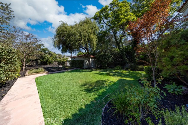2175 Roanoke RD