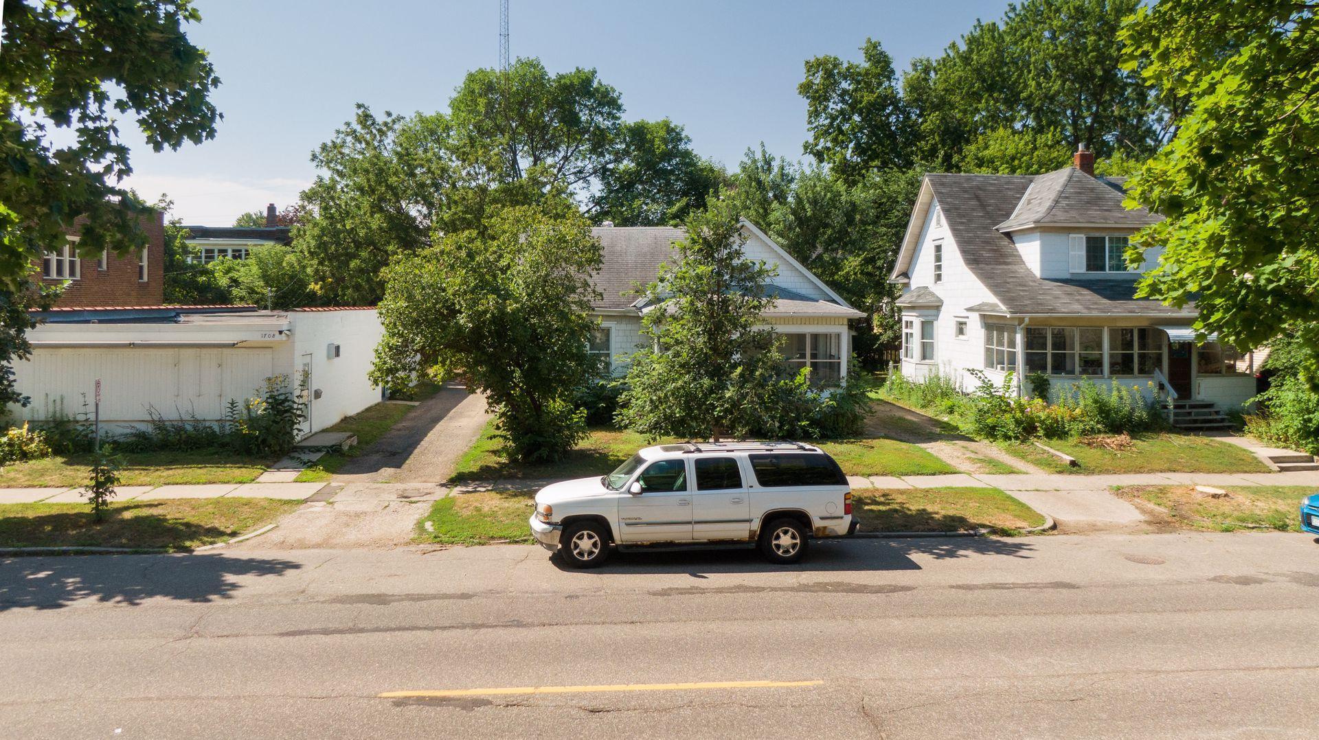 1708 Selby Avenue