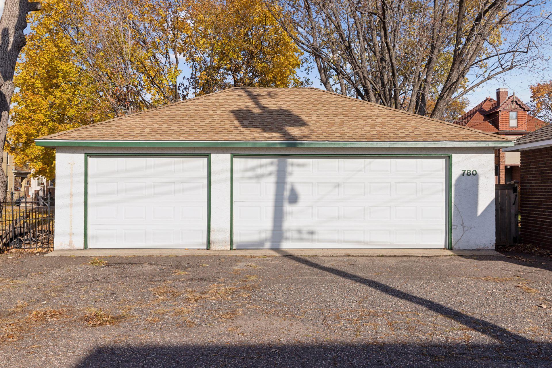 780 Summit Avenue