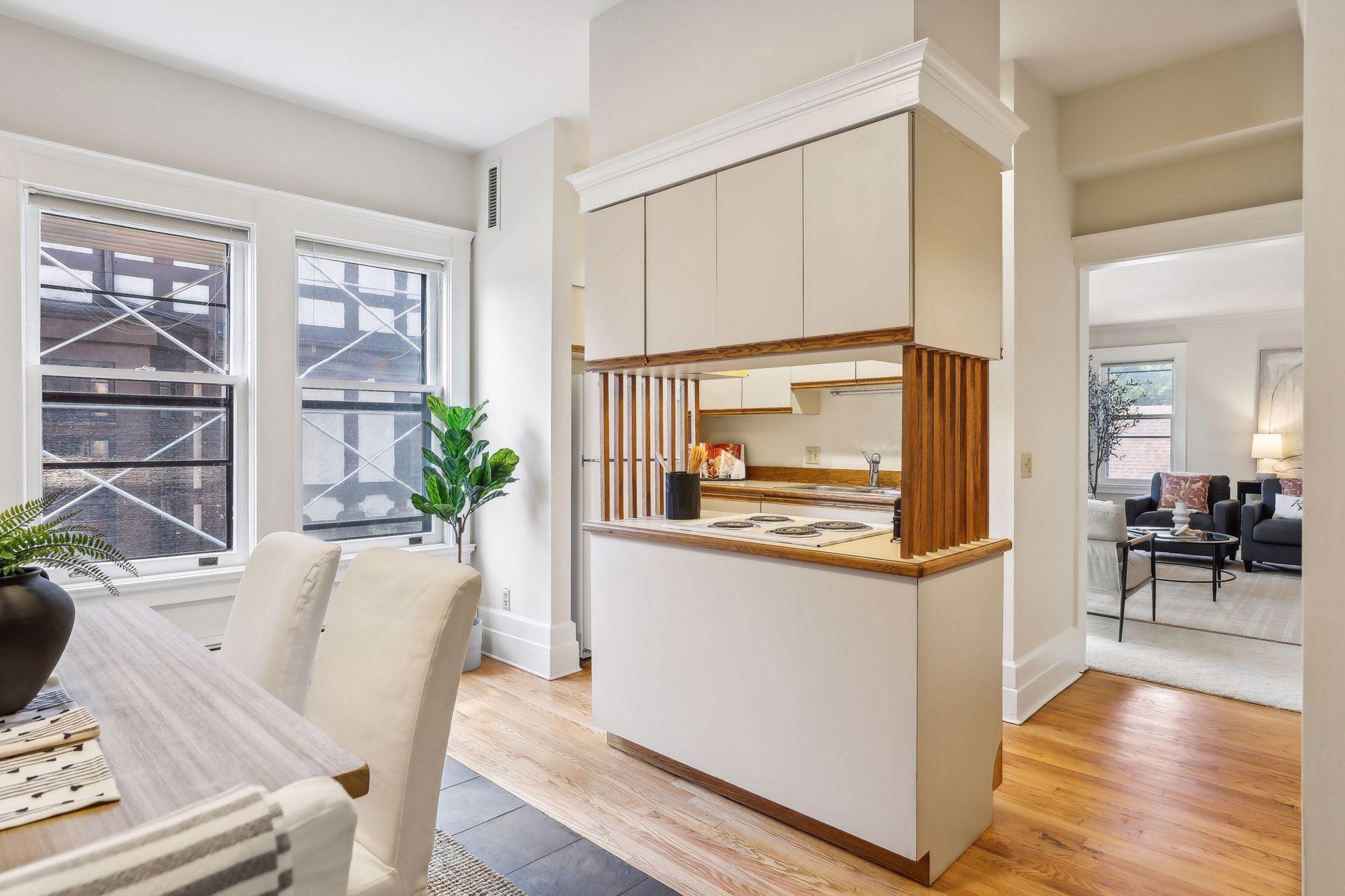 339 Summit Avenue Unit: 4