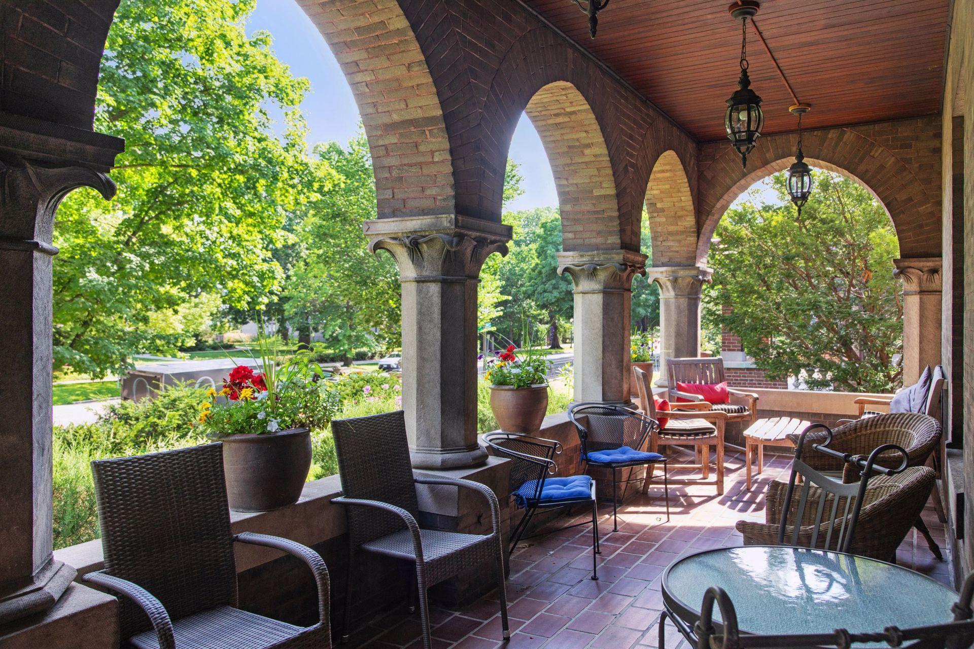 339 Summit Avenue Unit: 4