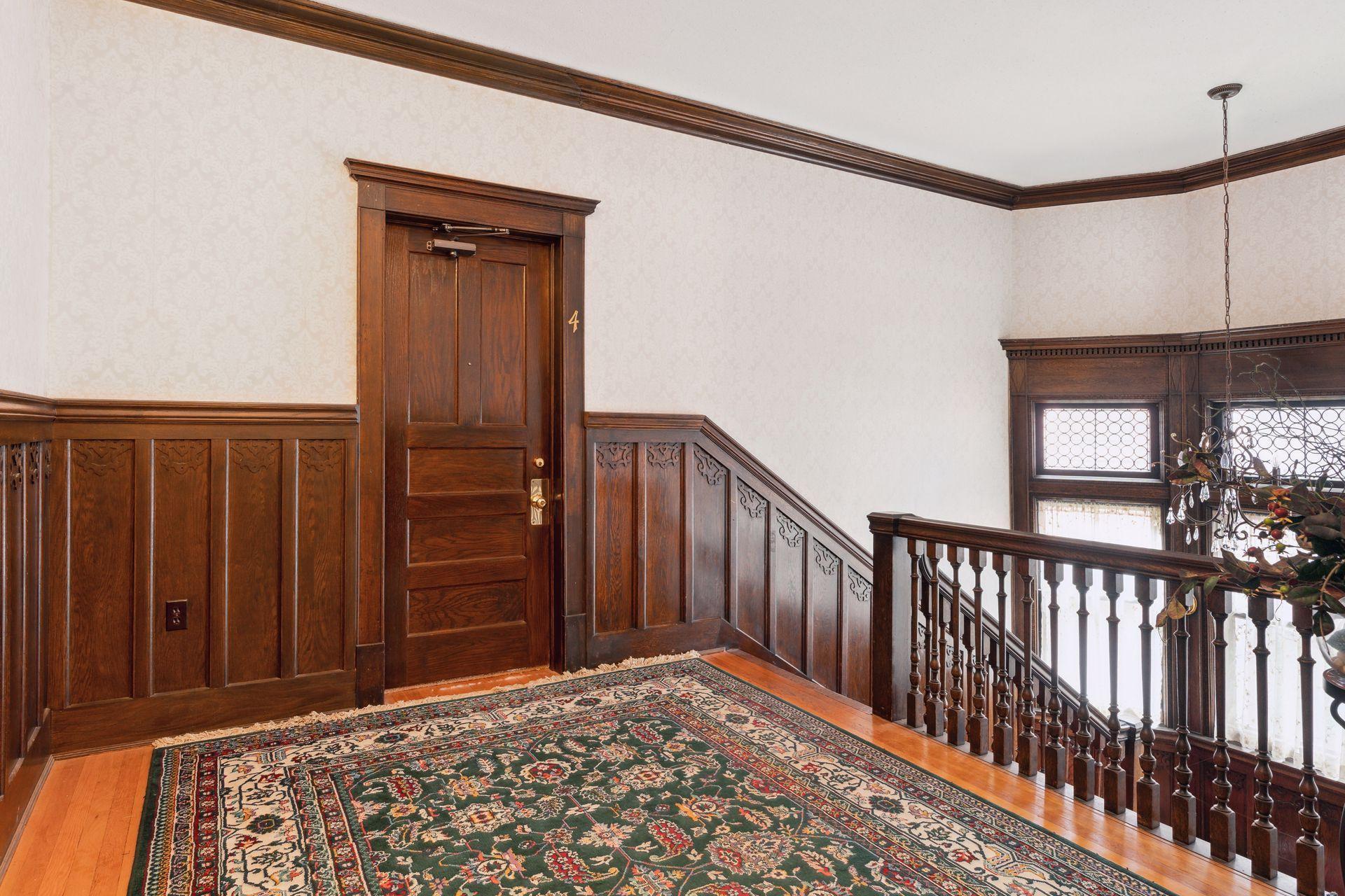 339 Summit Avenue Unit: 4