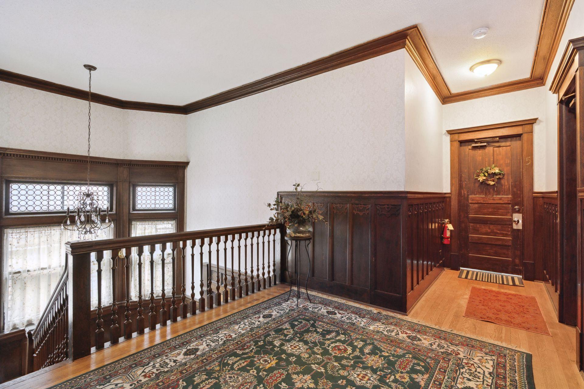 339 Summit Avenue Unit: 4