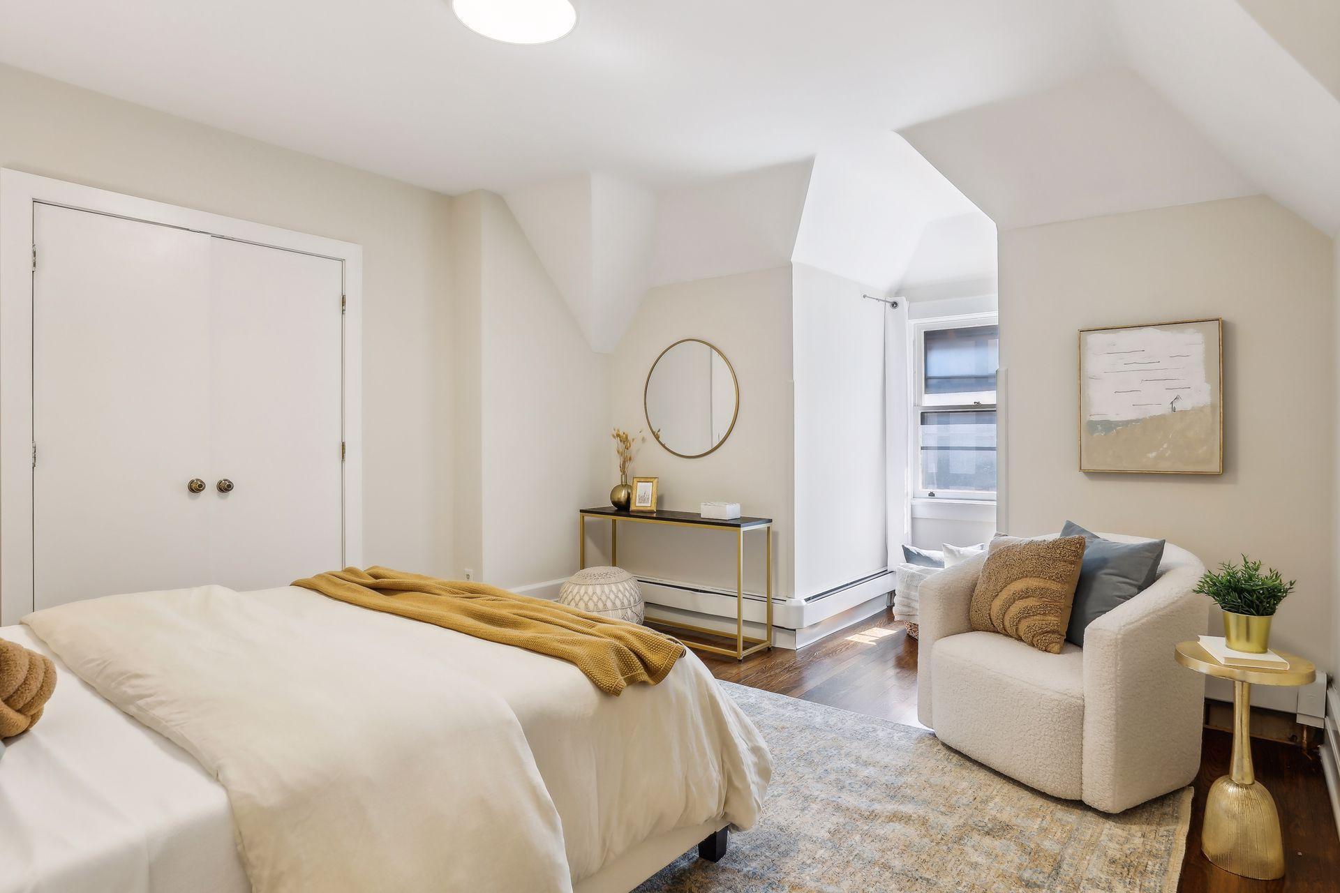 339 Summit Avenue Unit: 4