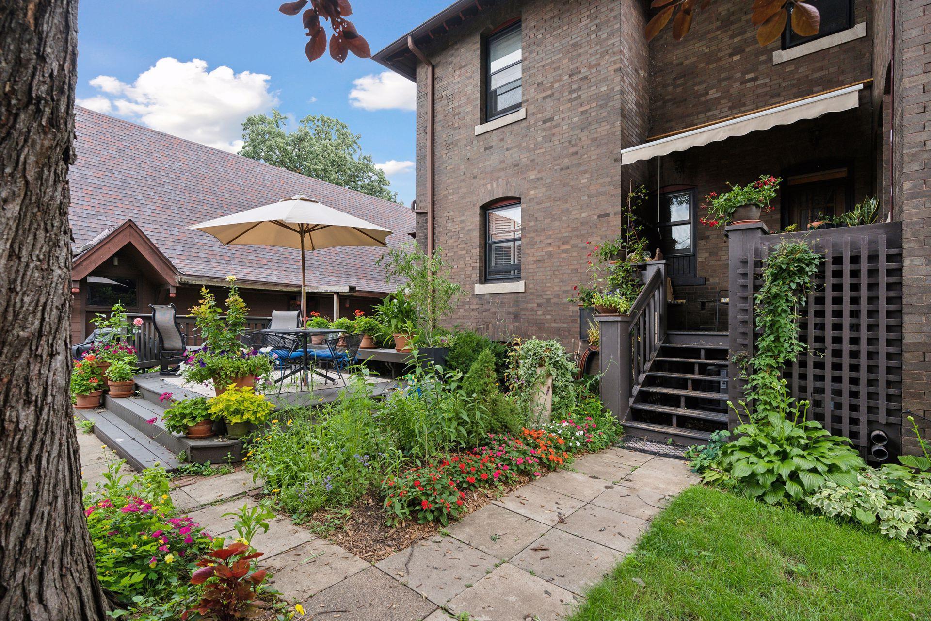 339 Summit Avenue Unit: 4