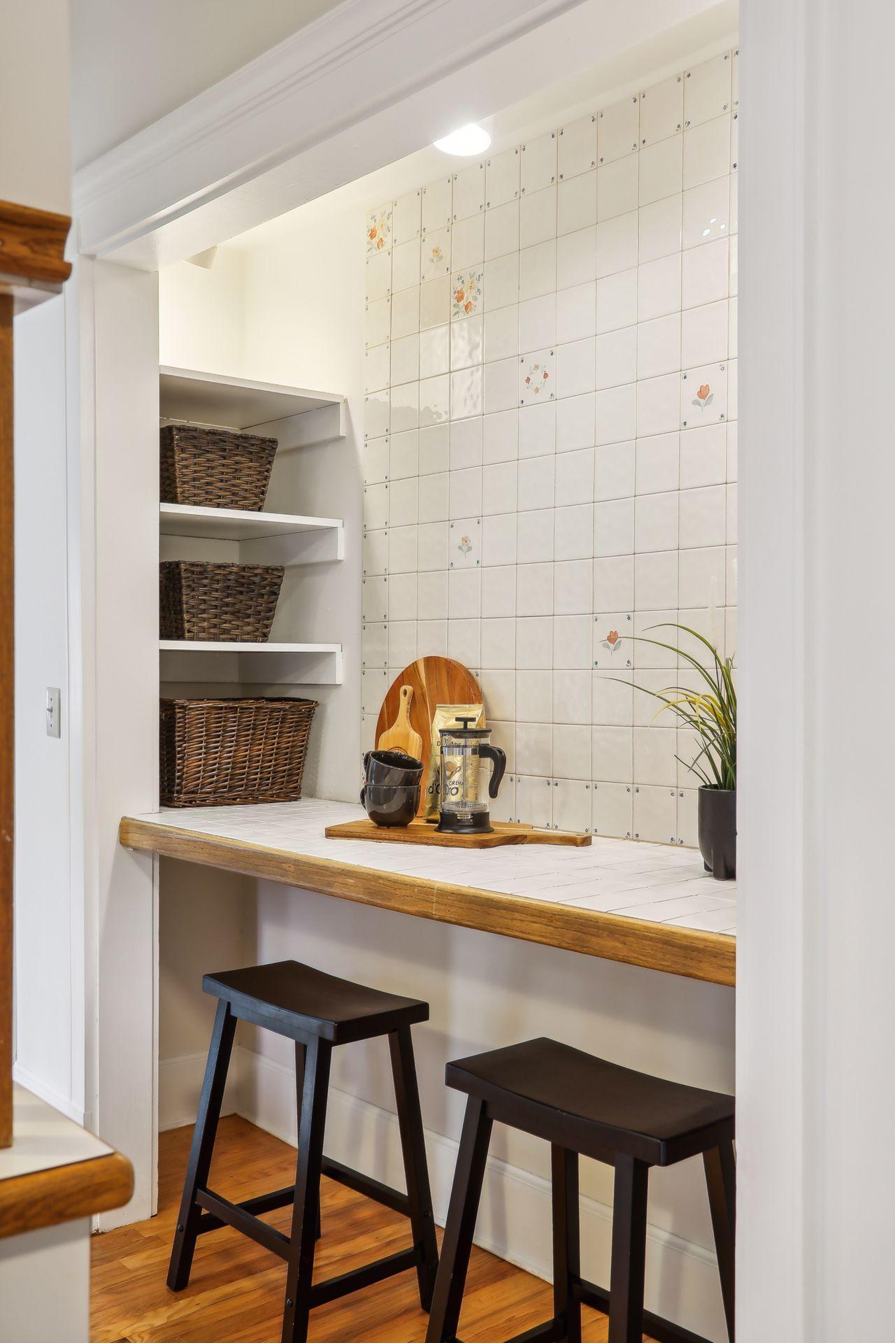 339 Summit Avenue Unit: 4