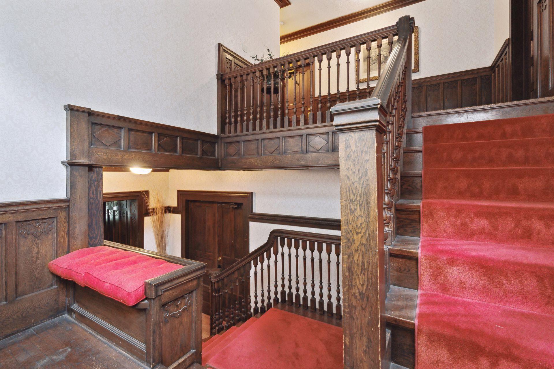 339 Summit Avenue Unit: 4