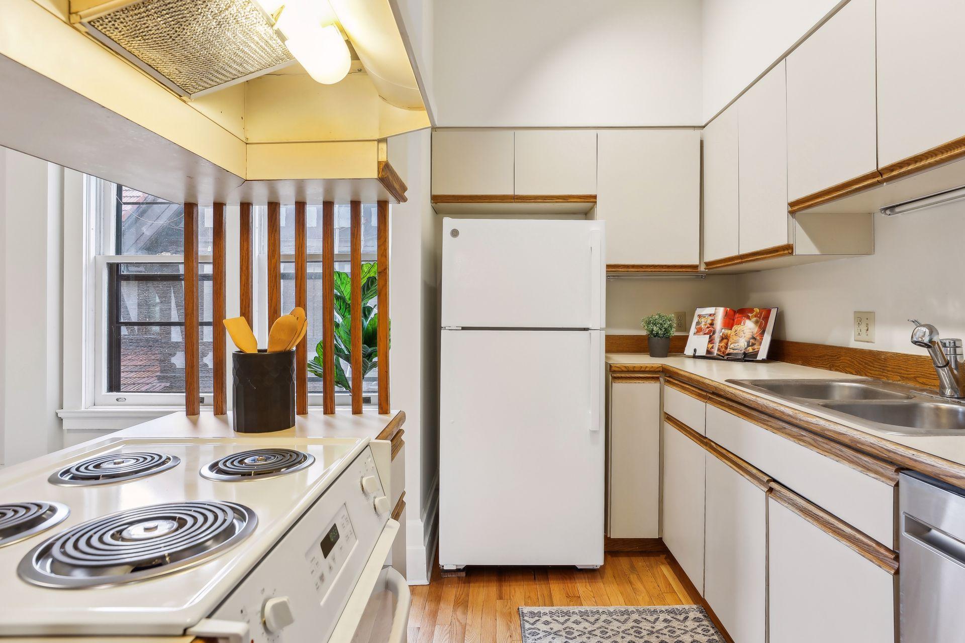 339 Summit Avenue Unit: 4