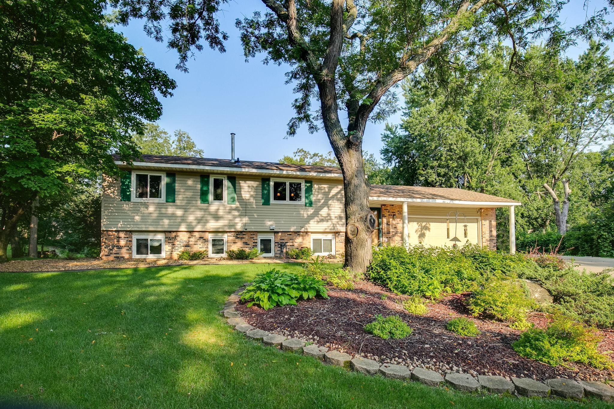 5706 Upper 136th Street Court W