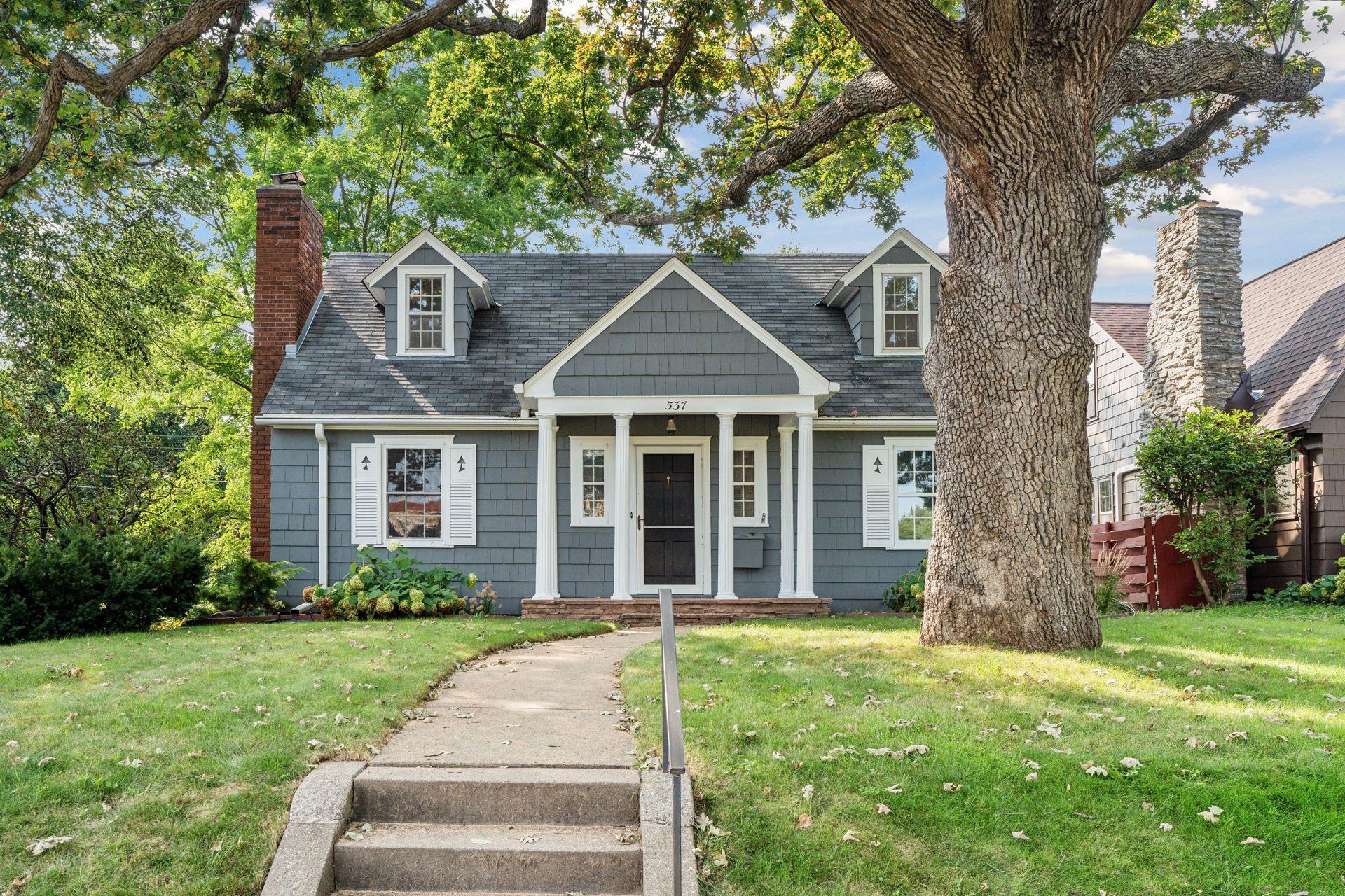 537 Warwick Street