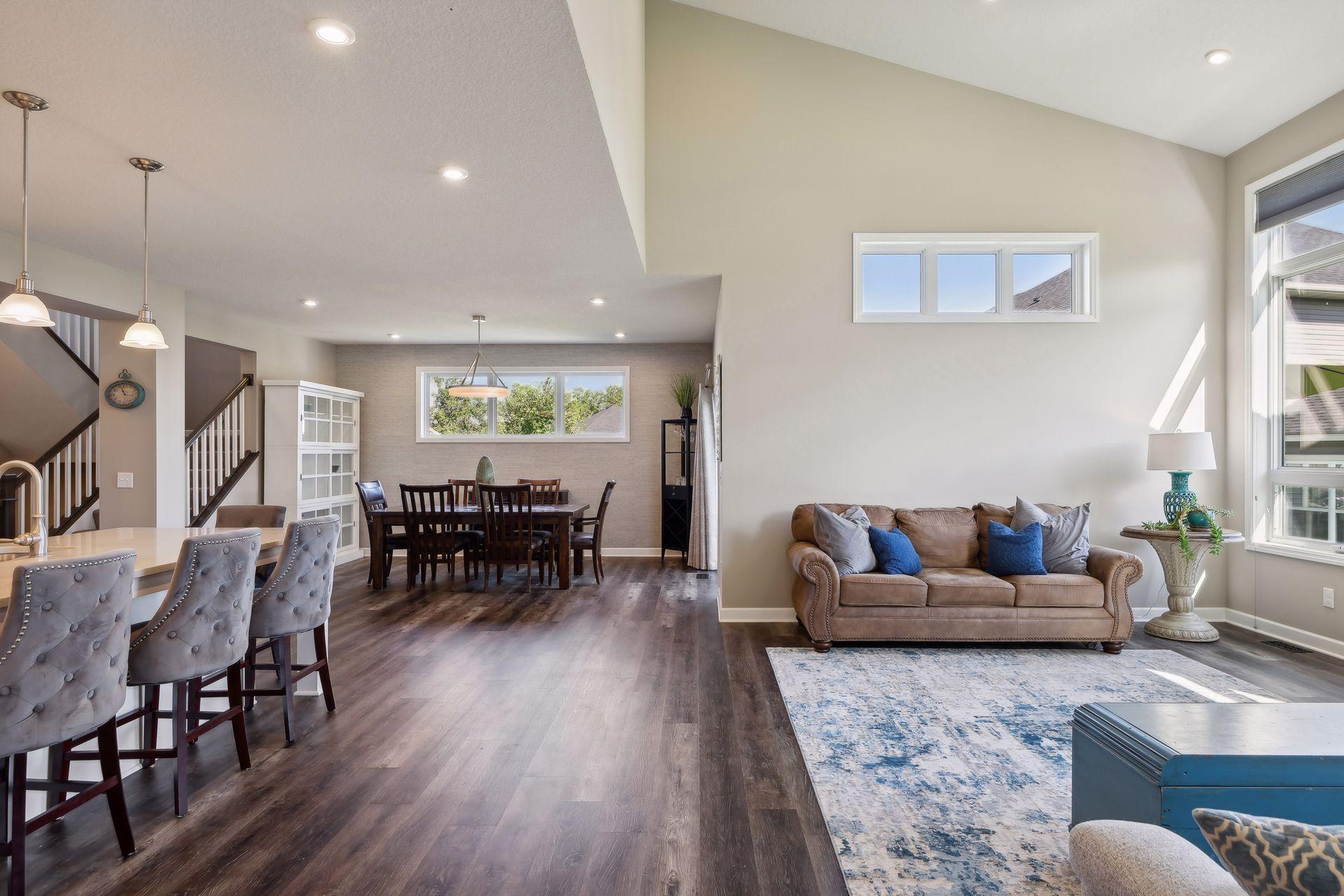 1014 Oakwood Road