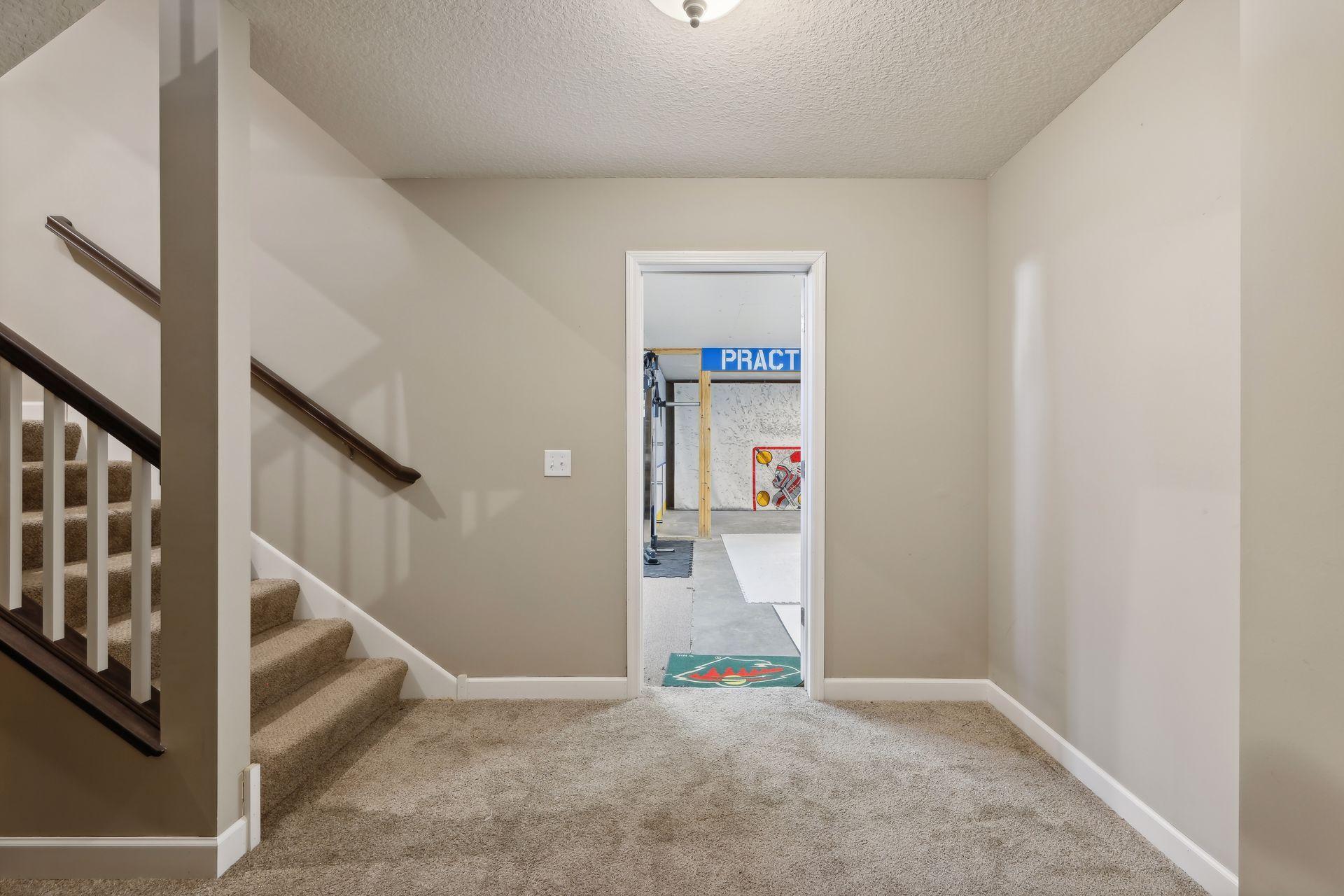 1014 Oakwood Road