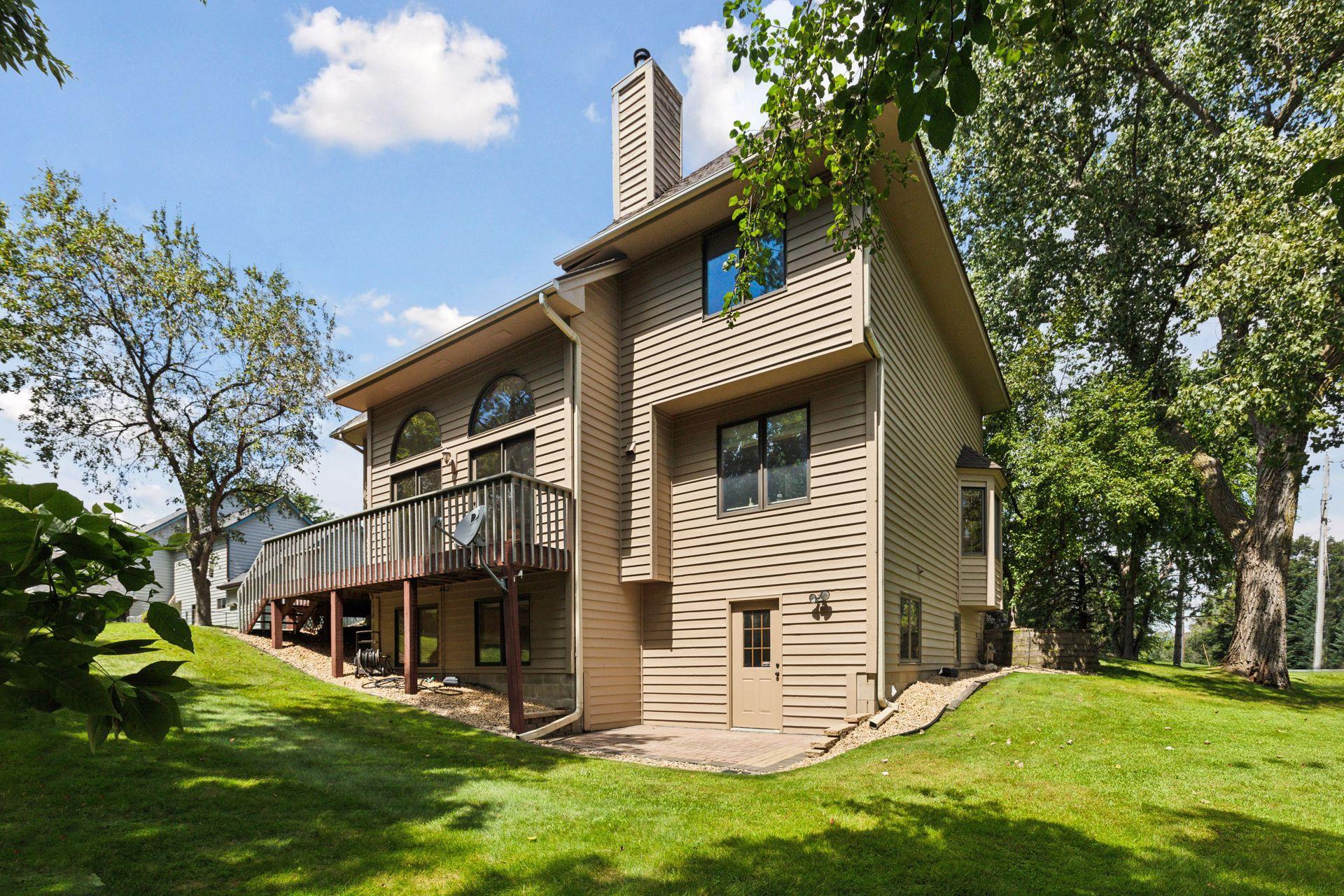 804 Deer Trail Point